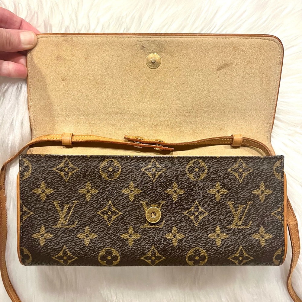 Louis Vuitton Brown and Gold Crossbody Bag - Picture 8 of 17